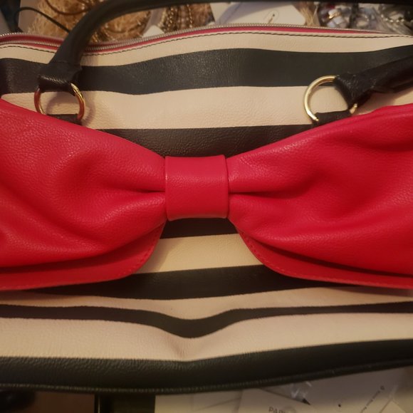 Purse - Picture 8 of 9